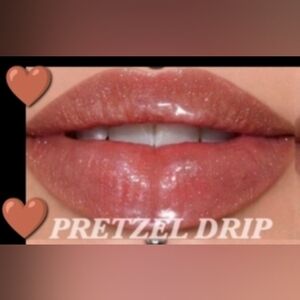 Jeffree Star The Gloss Pretzel Drip A Sheer NIB